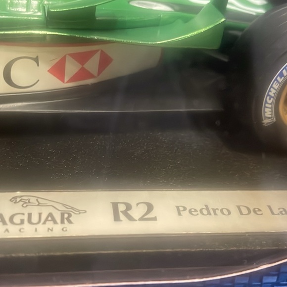 Hot Wheels - Picture 2 of 10